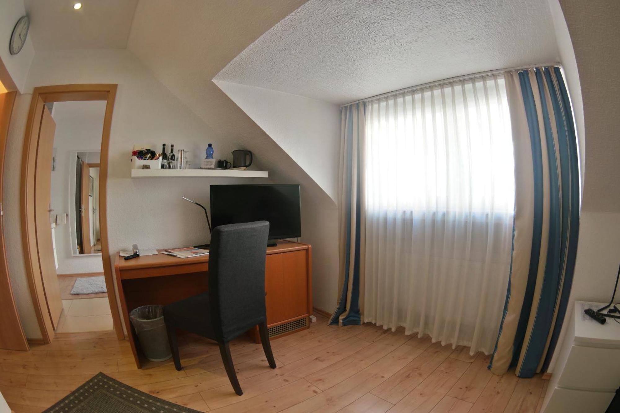 Hotel Merlin Garni Cologne Chambre photo