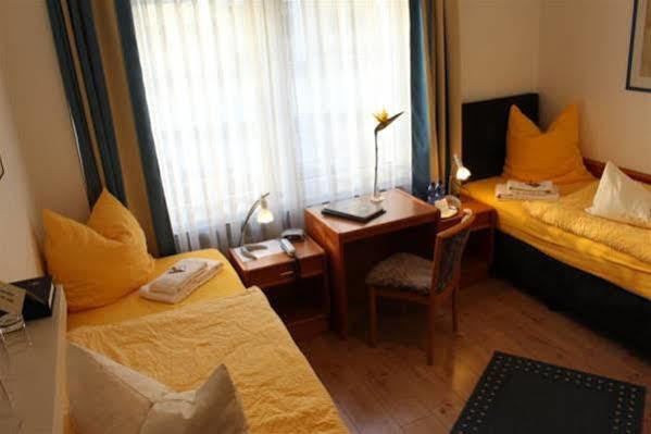Hotel Merlin Garni Cologne Extérieur photo